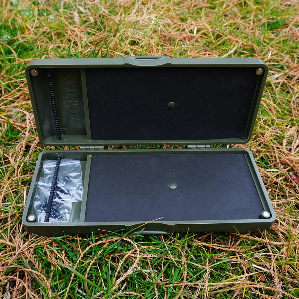 Boîte de rangement pour montages à la carpe